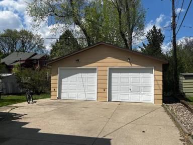 Main picture of 1718 E Avenue B