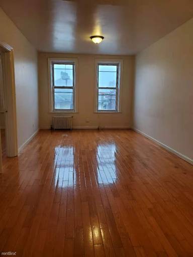 Main picture of 2323 82nd St