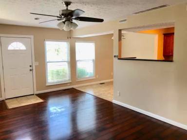 Main picture of 16 Stardust Ct
