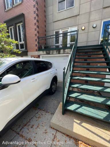 Main picture of 1441 S Plymouth Ct