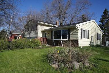 Main picture of 5322 Milwaukee St
