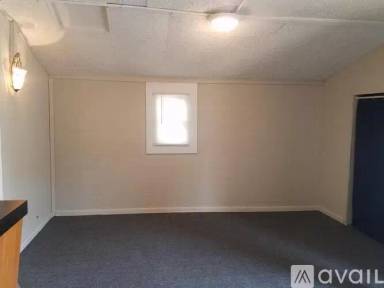 Main picture of 106 S Court St