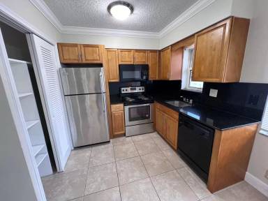 Main picture of 3624 Jackson St