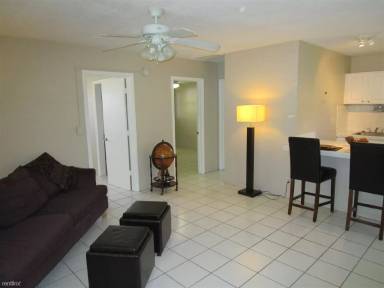 Main picture of 226 SW 20th St