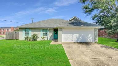 Main picture of 1003 Hardwood Ln