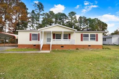 Main picture of 102 Tindale Pl