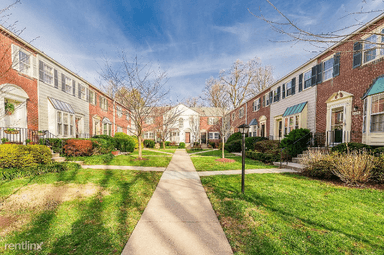 Main picture of 4821 Chevy Chase Dr