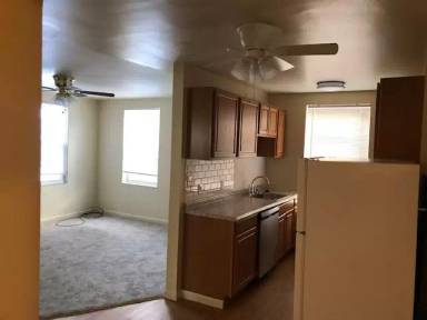 Main picture of 370 S Highland Ave