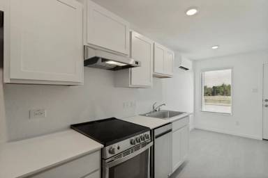 Main picture of 1037 Bishop Creek Dr