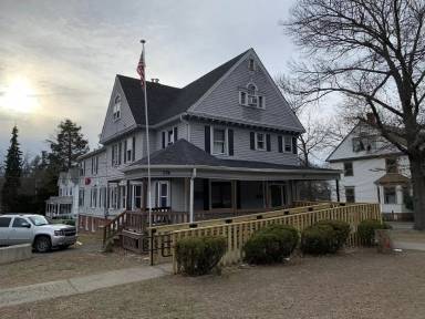 Main picture of 374 N Pleasant St