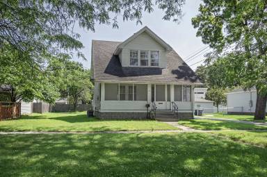 Main picture of 613 Locust St