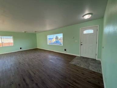 Main picture of 4208 Stratford Rd NE