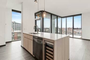 Main picture of 1429 W Randolph St