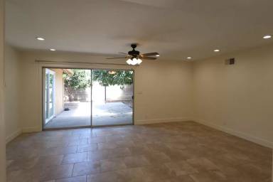 Main picture of 707 N College Dr