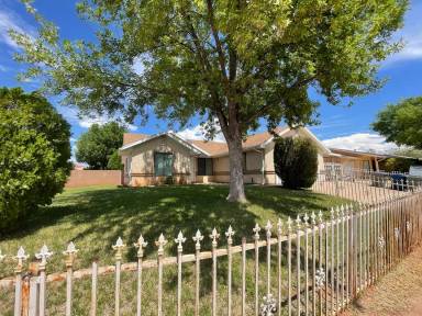 Main picture of 1616 W 1510 N