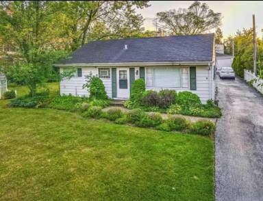 Main picture of 5510 S Elm St