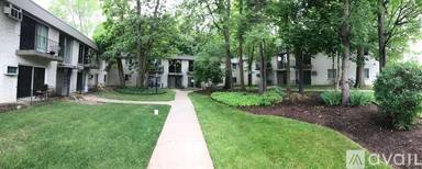Main picture of 988 S Lincoln St
