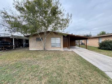Main picture of 1104 Siesta Dr