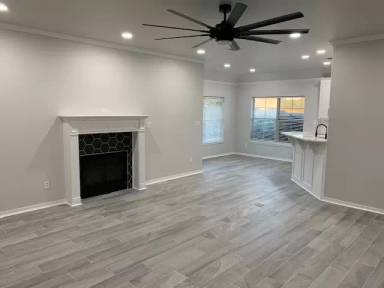 Main picture of 6113 Hollyhock Ln