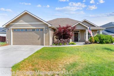 Main picture of 910 W Chaperon Peak Dr