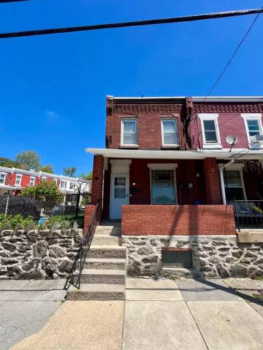 Main picture of 3445 Cresson St