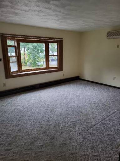 Main picture of 6 Sunset Cir