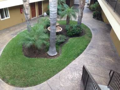 Main picture of 1160 E Lexington Ave