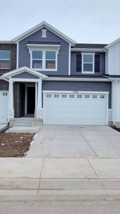 Main picture of 1774 N Festive Way
