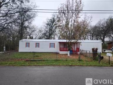 Main picture of 243 Longleaf St