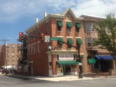 Main picture of 97 W Main St