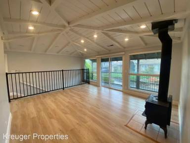 Main picture of 17 Sunset Dr