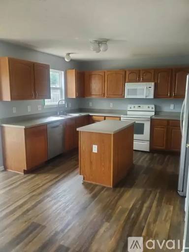 Main picture of 3081 McIntosh Dr