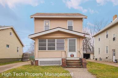 Main picture of 3662 W 104th St