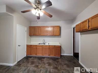Main picture of 285 Electric Ave