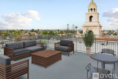 Main picture of 1421 W Adams Blvd