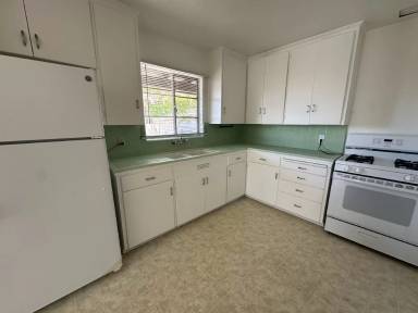 Main picture of 2844 State St