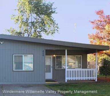 Main picture of 450 SE Atwood Ave