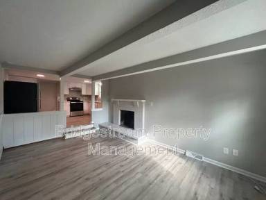 Main picture of 1830 Roslyn Ave