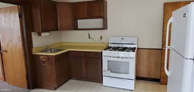 Main picture of 75 Faxon St