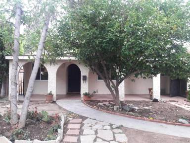 Main picture of 7836 Chastain Ave