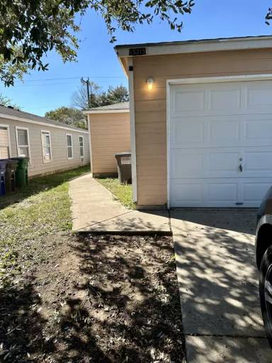 Main picture of 15315 Kamary Ln