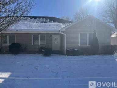 Main picture of 104 N Greever St