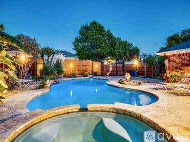Main picture of 821 Cornell Ln