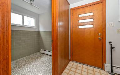 Main picture of 1909 Babcock Blvd