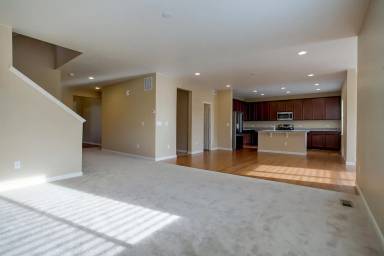 Main picture of 875 McMurdo Cir
