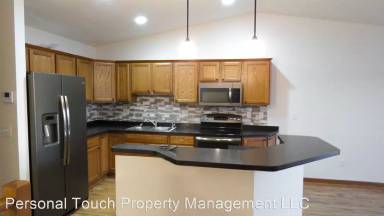 Main picture of 2380 5th St W