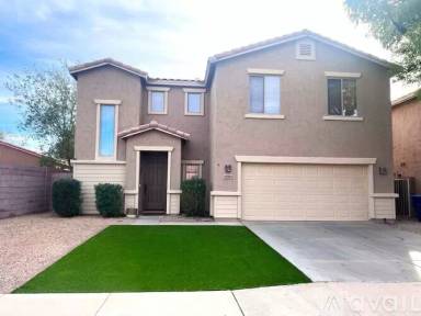 Main picture of 2591 E Bellerive Dr