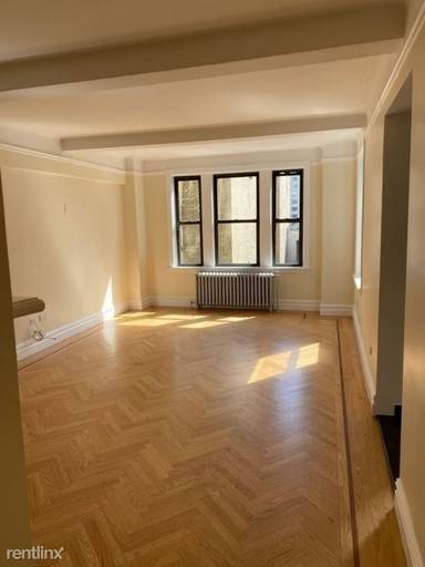 Main picture of 210 East 68th street Apartments