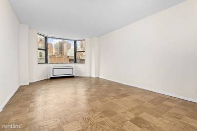 Main picture of 400 E 71st St Apartments