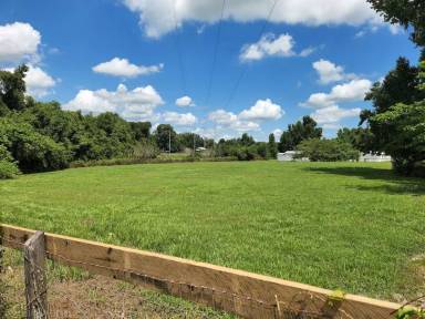 Main picture of 10124 NW 17th Ave